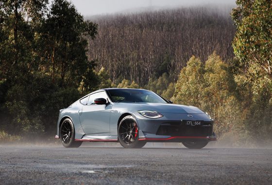 Beauty Versus Brawn — Cove Magazine in Sanctuary Cove, QLD