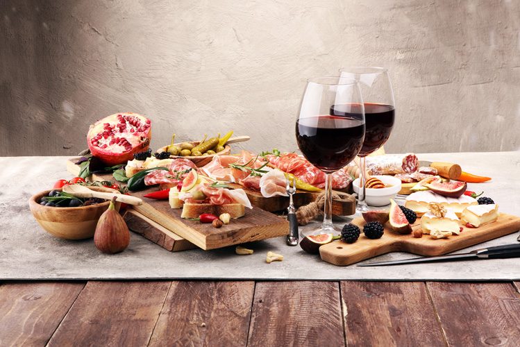Food and Wine — Cove Magazine In Sanctuary Cove, QLD